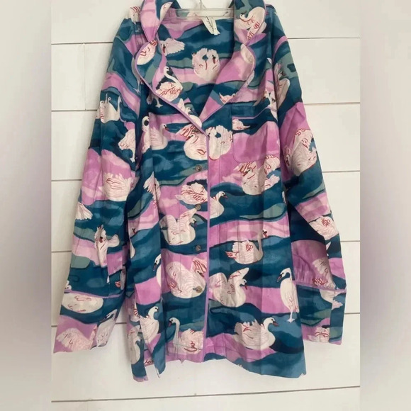 NWOT Olivia Wendel for Anthropologie Swan Flannel Sleep Top - Picture 11 of 14